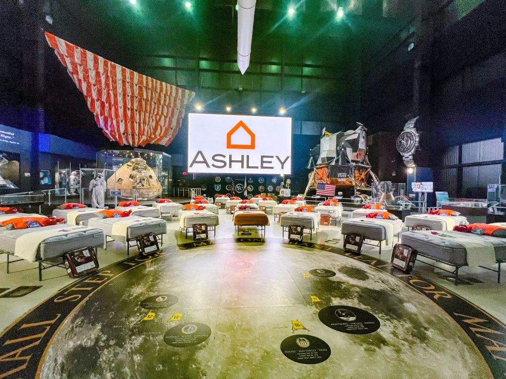 Boys & Girls Club Children Receive Out-of-This-World Surprise with Bed Donation from Hope to Dream and Red Mountain Retail