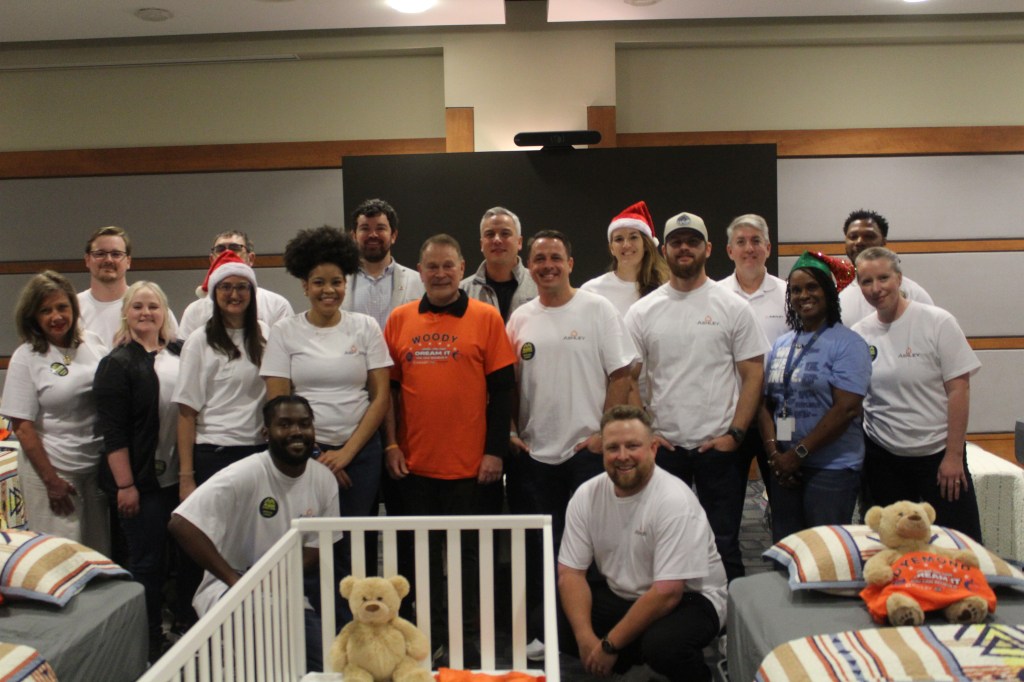 A Season of Sweet Dreams: Hope to Dream and Red Mountain Retail Surprise 30 Students with Holiday Bed Donation